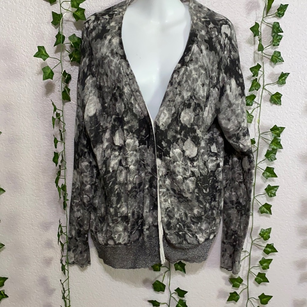Vera wang sweater